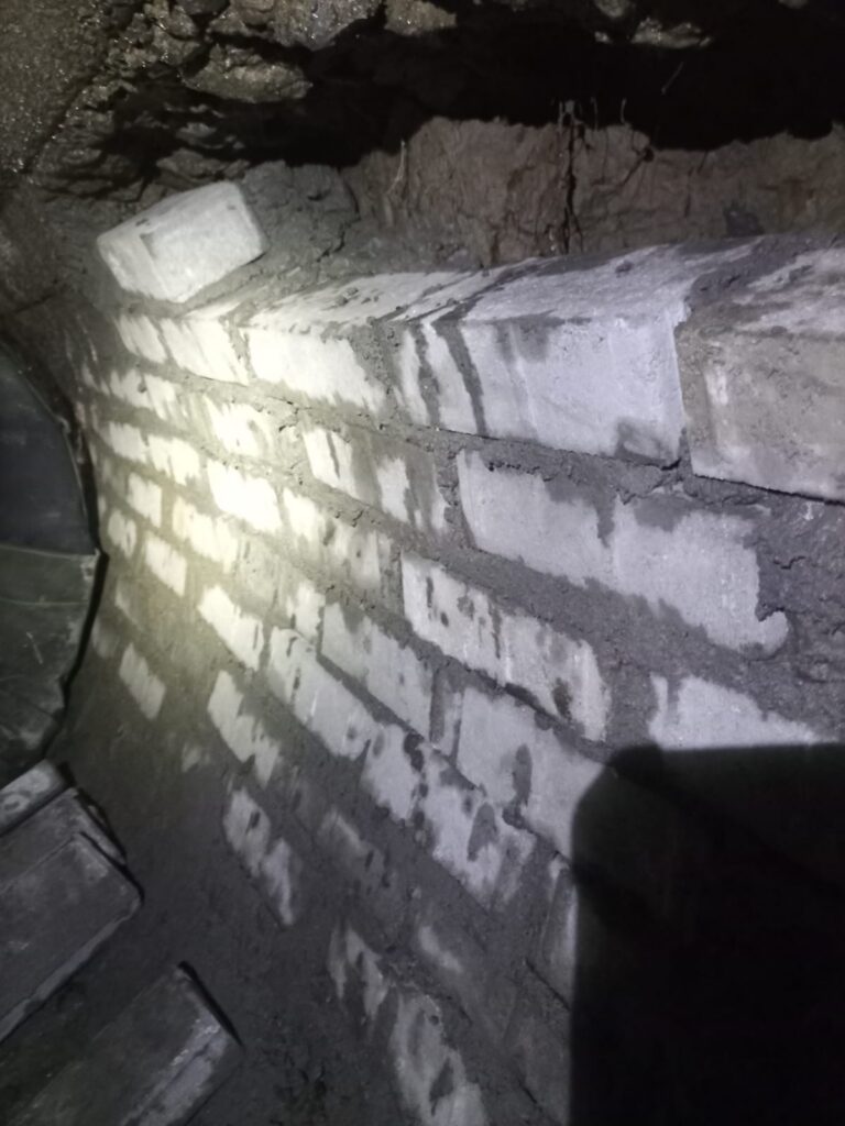 Zednická reprofilace betonové stoky DN 800 v Holešově